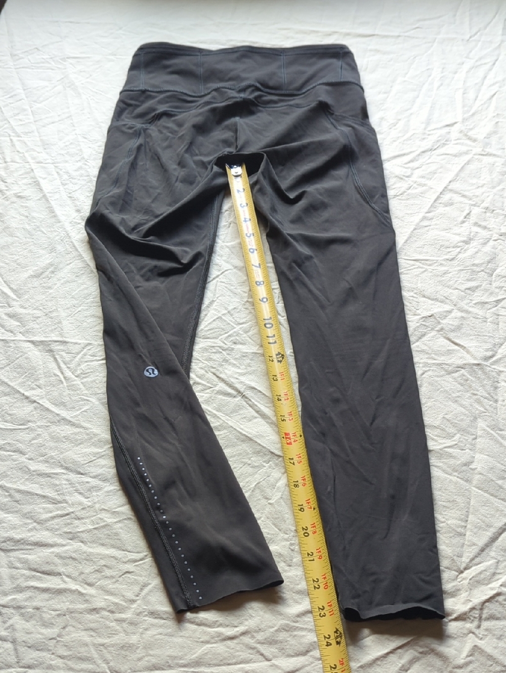 4 Olive Green Lulu Fast And Free Tights - Picture 4 of 5